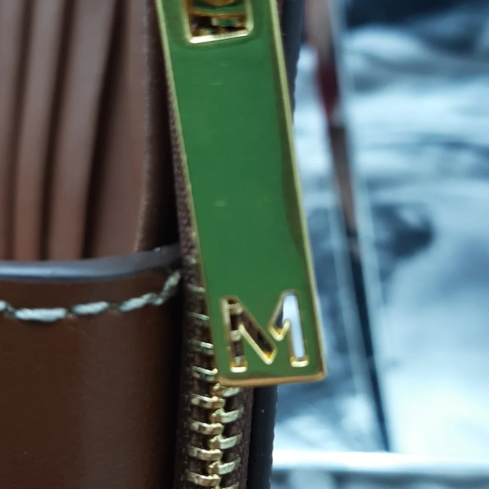 Mango Moldovan Wallet